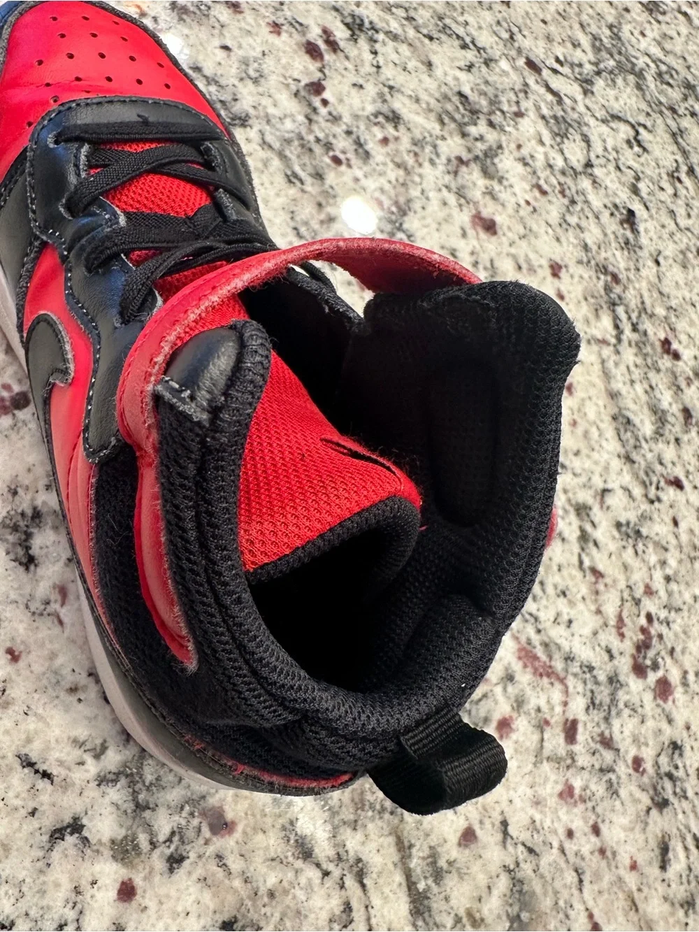 Nike Court Borough Mid 2 Kids Shoes Red Black White Size US 2Y Youth CD7783-602